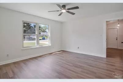 2743 Summertree Ln, Gulf Breeze, FL 32563 - Photo 19