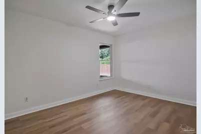 2743 Summertree Ln, Gulf Breeze, FL 32563 - Photo 29