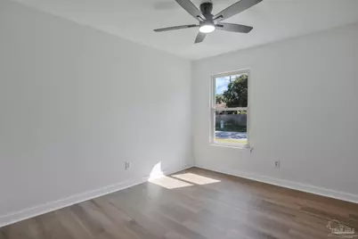 2743 Summertree Ln, Gulf Breeze, FL 32563 - Photo 21