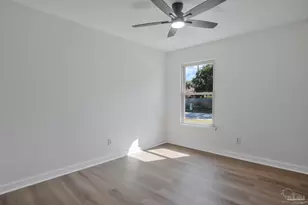 2743 Summertree Ln, Gulf Breeze, FL 32563 - Photo 21