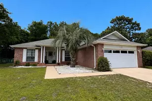 2404 Houston Cir, Gulf Breeze, FL 32563 - Photo 1