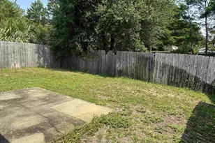 7630 Chablis Cir, Navarre, FL 32566 - Photo 13