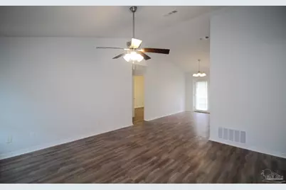 7679 Old Hickory Dr, Pensacola, FL 32507 - Photo 5