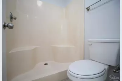 7679 Old Hickory Dr, Pensacola, FL 32507 - Photo 11
