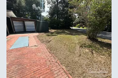 6383 Sunnyside Dr, Milton, FL 32583 - Photo 13