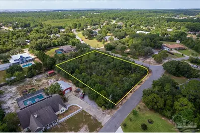 9425 Bone Bluff Dr, Navarre, FL 32566 - Photo 1