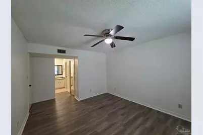 2303 W Michigan Ave #C2, Pensacola, FL 32526 - Photo 9