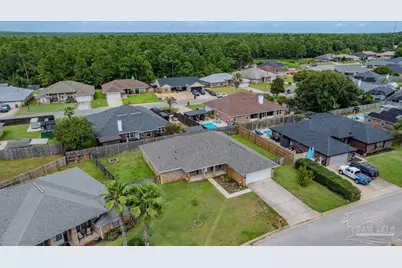 9939 Parker Lake Cir, Navarre, FL 32566 - Photo 35