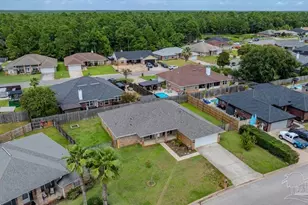 9939 Parker Lake Cir, Navarre, FL 32566 - Photo 35