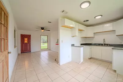 94 S Garfield Dr, Pensacola, FL 32506 - Photo 9