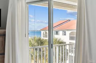 7464 Sunset Harbor Dr, Navarre, FL 32566 - Photo 9