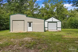 4301 Pace Ln, Milton, FL 32571 - Photo 9