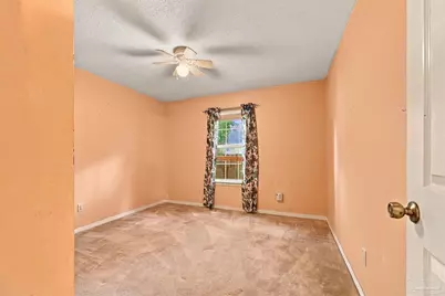 1355 Fairchild St, Pensacola, FL 32504 - Photo 9