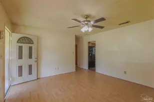 2070 Curry Cir, Pensacola, FL 32504 - Photo 7