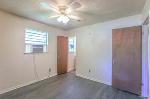 2070 Curry Cir, Pensacola, FL 32504 - Photo 19