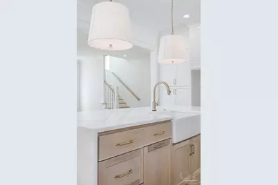 930 E Hernandez St, Pensacola, FL 32503 - Photo 11