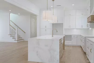 930 E Hernandez St, Pensacola, FL 32503 - Photo 9