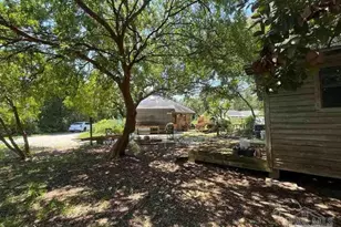 1622 Bal Alex Ave, Gulf Breeze, FL 32563 - Photo 23