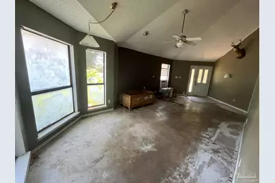 1622 Bal Alex Ave, Gulf Breeze, FL 32563 - Photo 9