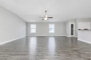 2009 Presidio St, Navarre, FL 32566 - Photo 13