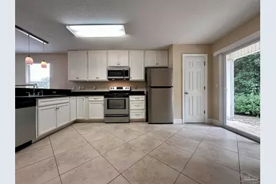 1037 Antigua Cir, Pensacola, FL 32507 - Photo 7