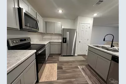 8752 Schooner Ln, Pensacola, FL 32507 - Photo 3