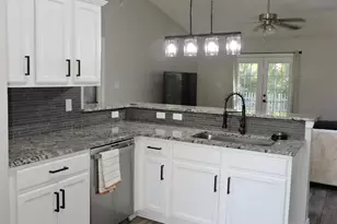 2541 Gulf Breeze Ave, Pensacola, FL 32507 - Photo 7