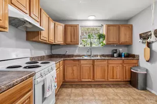 5803 Tryton Cir, Pensacola, FL 32526 - Photo 11