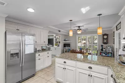 822 Bay Cliffs Rd, Gulf Breeze, FL 32561 - Photo 19