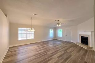 5008 Orlando Ct, Pensacola, FL 32526 - Photo 7