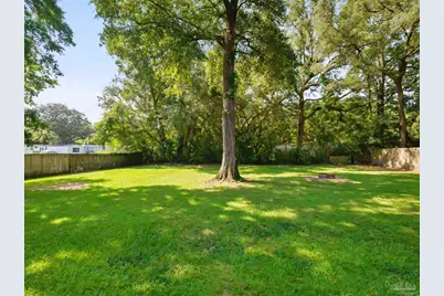 9831 Mobile Hwy, Pensacola, FL 32526 - Photo 13