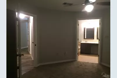 9404 Victoria Ln, Navarre, FL 32566 - Photo 13