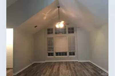 9404 Victoria Ln, Navarre, FL 32566 - Photo 5