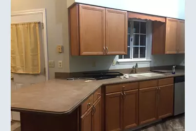 9404 Victoria Ln, Navarre, FL 32566 - Photo 11