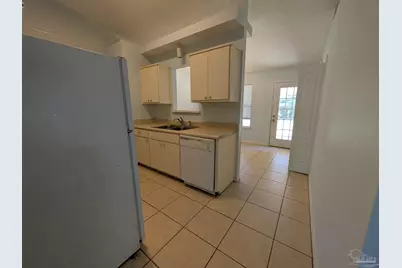 3359 Greenbriar Cir #B, Gulf Breeze, FL 32563 - Photo 5