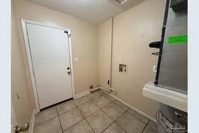 9221 Beatrice Rd, Pensacola, FL 32514 - Photo 13