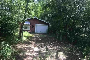 690 Jacks Branch Rd, Cantonment, FL 32533 - Photo 9