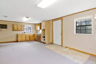 2011 Blakely Ave, Pensacola, FL 32507 - Photo 17