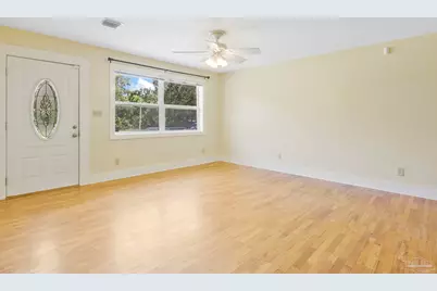 2011 Blakely Ave, Pensacola, FL 32507 - Photo 5