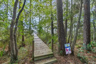 7107 Wells Ave, Navarre, FL 32566 - Photo 9