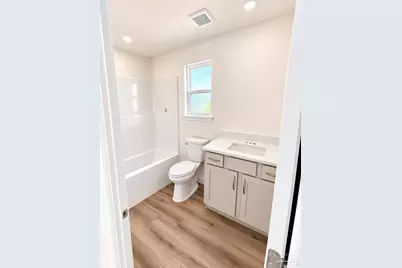 901 Rentz Ave, Pensacola, FL 32507 - Photo 5