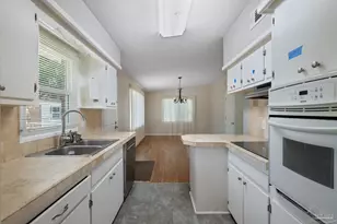 18 Cambridge Ave, Pensacola, FL 32534 - Photo 17