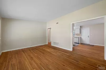 18 Cambridge Ave, Pensacola, FL 32534 - Photo 9