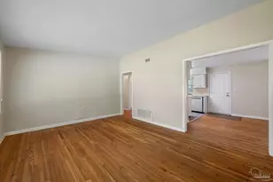 18 Cambridge Ave, Pensacola, FL 32534 - Photo 9