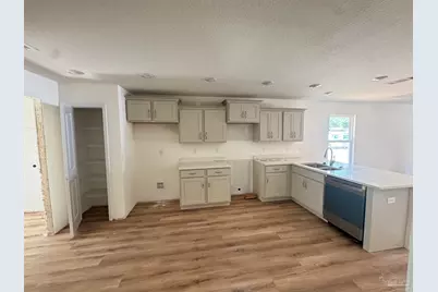 1649 Atlanta Ave, Pensacola, FL 32507 - Photo 5