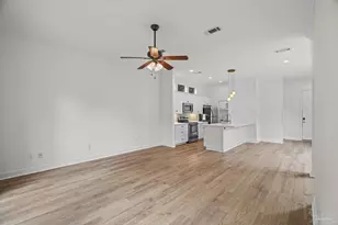 811 N Tarragona St, Pensacola, FL 32501 - Photo 9