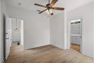 811 N Tarragona St, Pensacola, FL 32501 - Photo 17