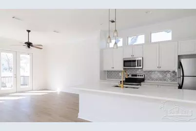 811 N Tarragona St, Pensacola, FL 32501 - Photo 1