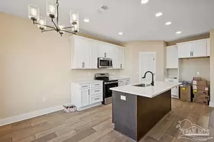 4913 Hickory Shores Blvd, Gulf Breeze, FL 32563 - Photo 3