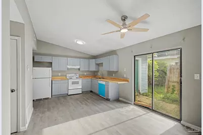 8210 Kipling St #C, Pensacola, FL 32514 - Photo 9